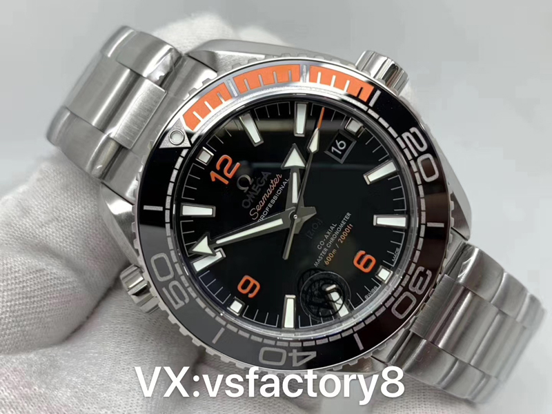 歐米茄四分之一橙海馬600米丹東8900機芯復(fù)刻表外觀細(xì)節(jié)做工是否值得入手