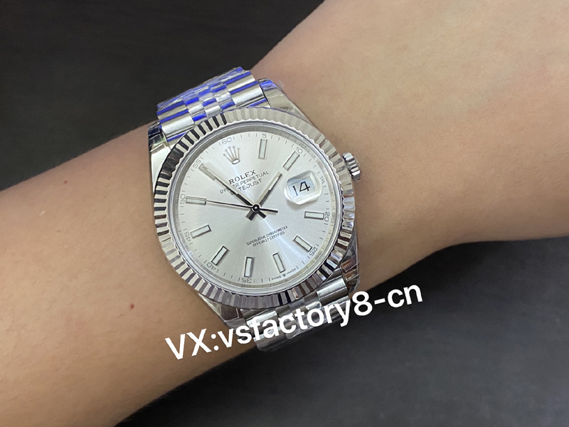 勞力士銀盤日志41m丹東3235機(jī)芯復(fù)刻表外觀細(xì)節(jié)做工還原是最高版本嗎