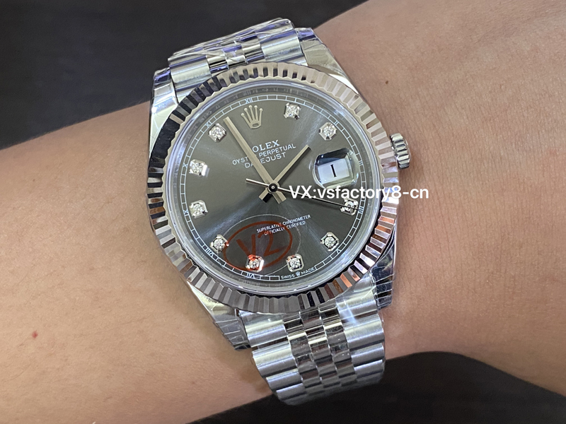 勞力士灰鉆日志復(fù)刻表V2版丹東3235機(jī)細(xì)節(jié)做工復(fù)刻還原值得入手嗎