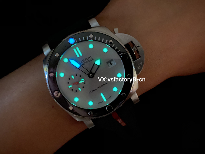 沛納海pam1681銀盤復(fù)刻腕表外觀細(xì)節(jié)做工值不值得入手評(píng)測(cè)